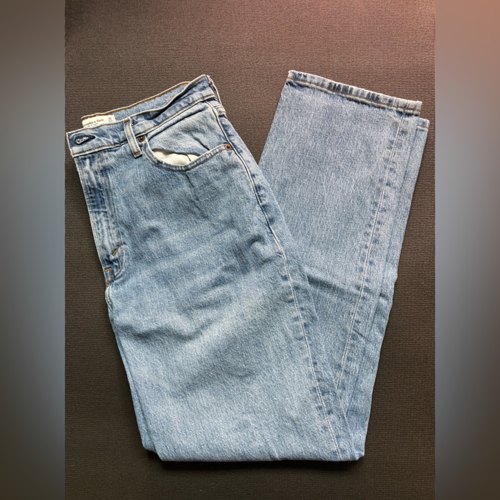 Abercrombie & Fitch Women's Curve Love ‘90s Straight Ultra High Rise